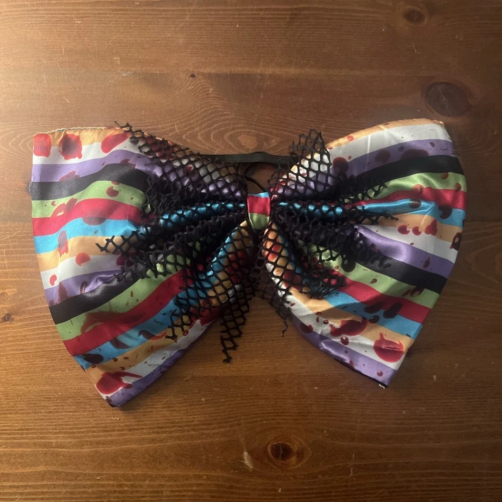 Freak Show Bloody Bow Tie. Halloween 15